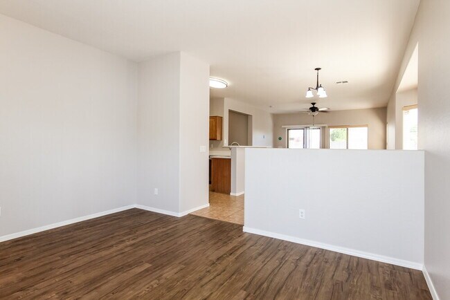 Building Photo - 17221 W Acapulco Ln