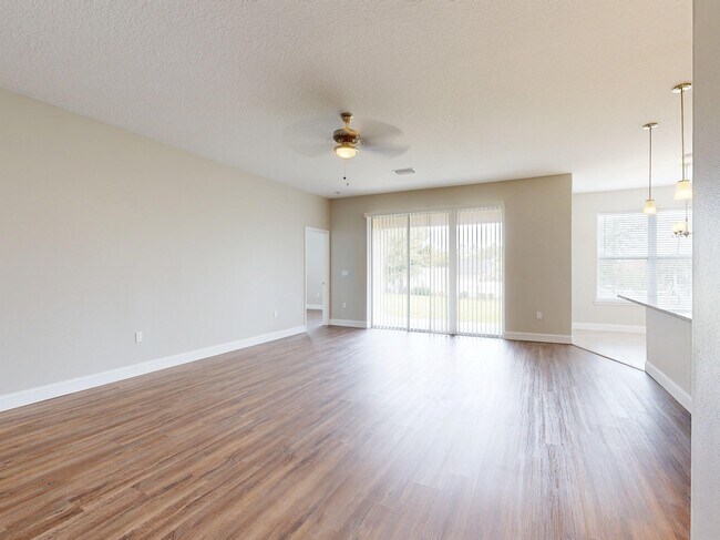 Floorplan - Eleven Oaks