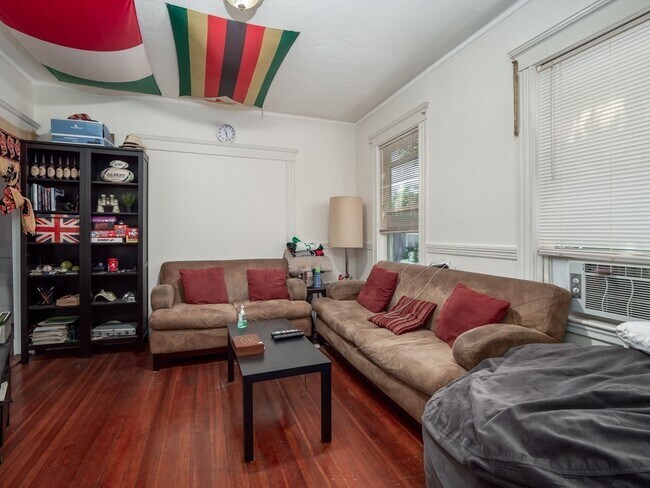 Building Photo - 47 St Margaret St