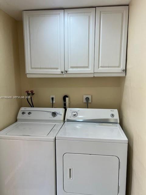 Building Photo - 2820 SW 65th Ave