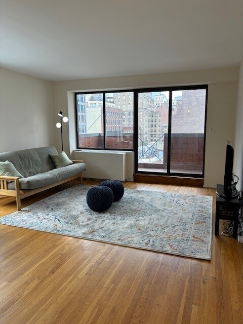 Building Photo - 408 8th Ave