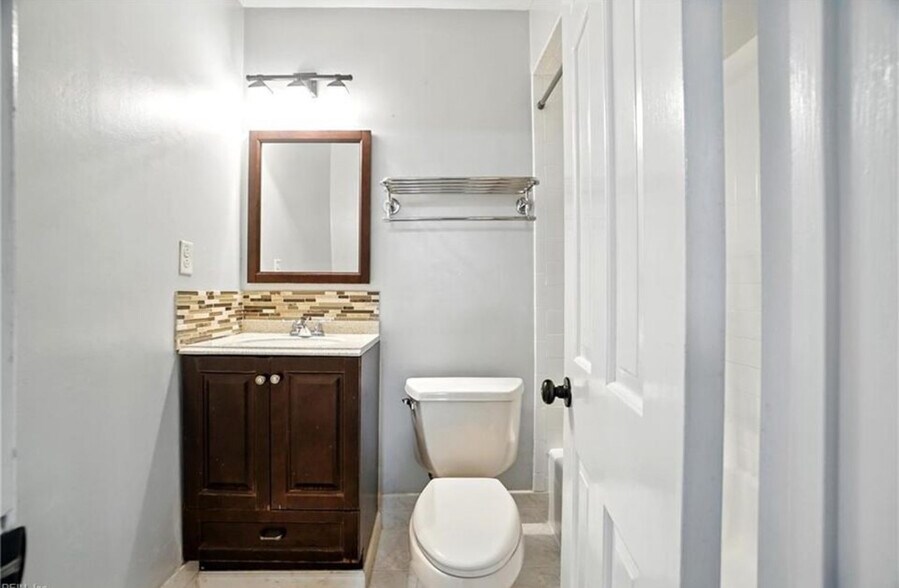 Building Photo - 590 Tenbee Ln