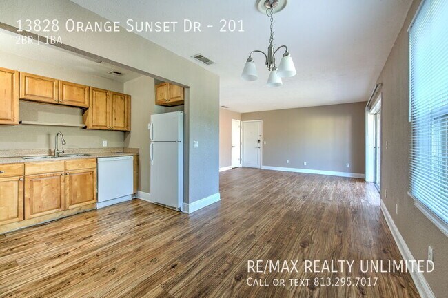 Building Photo - 13828 Orange Sunset Dr