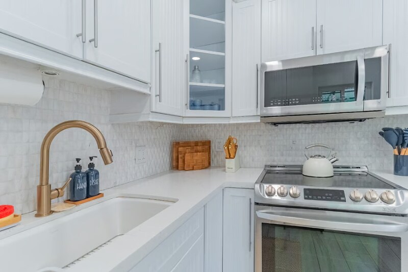 Building Photo - 1520 NE 16th Ave