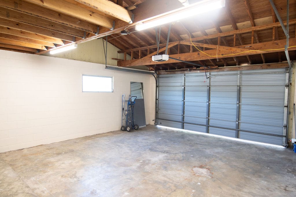 Garage - 70 S Winter Park Dr