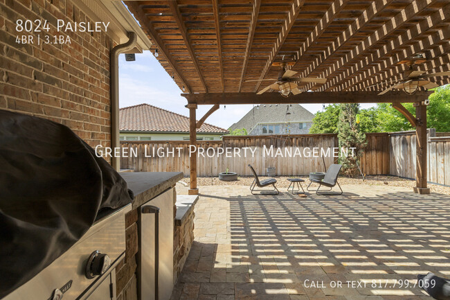 Building Photo - 8024 Paisley-