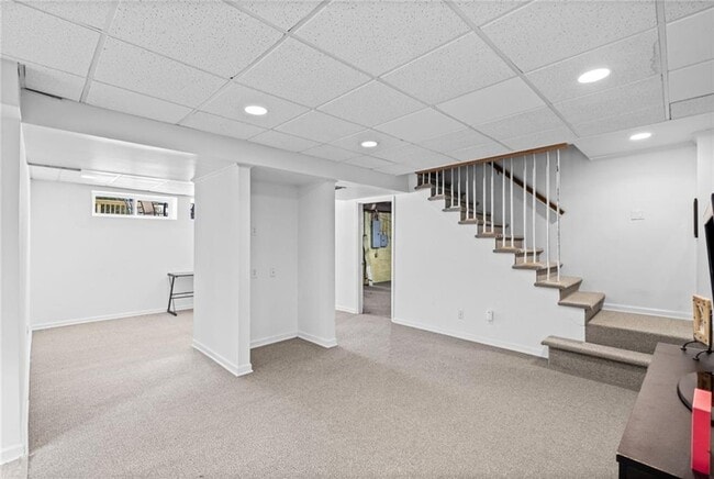 Building Photo - 5291 Manhasset Cove