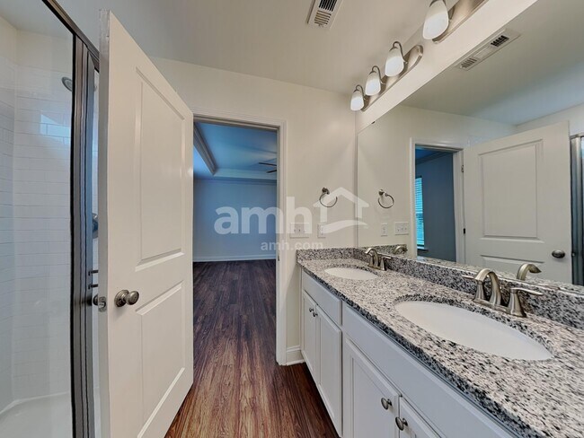 Building Photo - 3264 Brierhill Rd