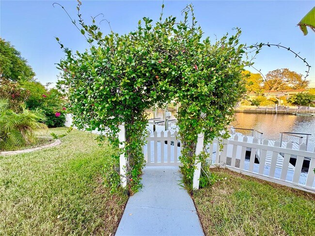 Building Photo - 1354 Linstock Dr