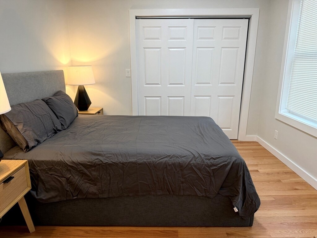 Building Photo - 27 Linden St