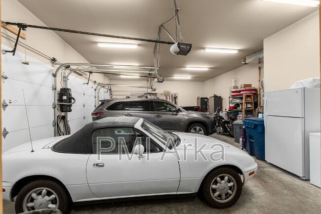 Building Photo - 19703 SE 128th Way