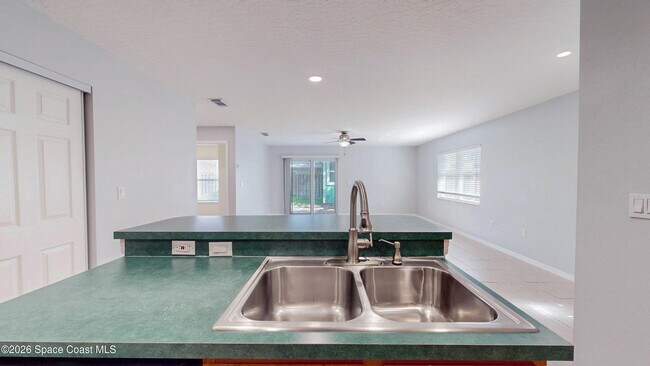 Building Photo - 234 Johnson Ave