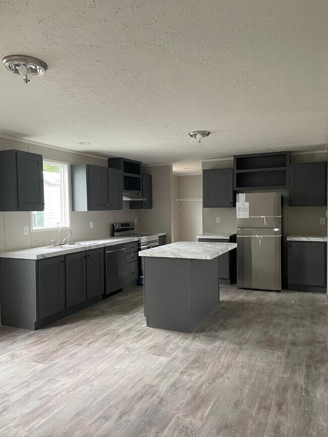 Primary Photo - 307 Marcus crt