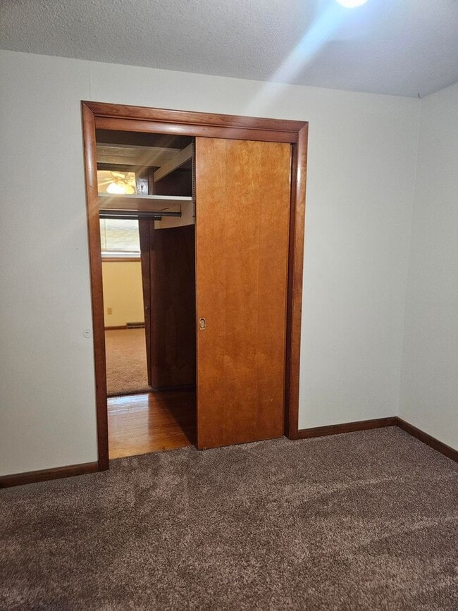 Building Photo - Single Family Rental Home - 3BR-1BA - New ...
