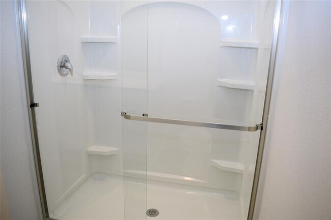 Building Photo - 431 Robins Nest Ln