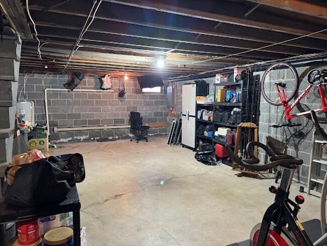 Building Photo - Spacious Townhome in Exeter, PA!