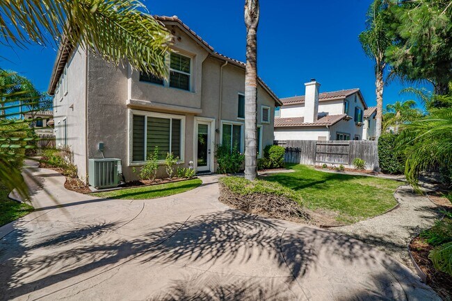 Building Photo - 4 Bedroom Home for Rent in Camarillo!