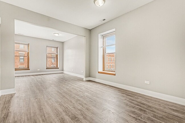 Building Photo - 1503 W Taylor St