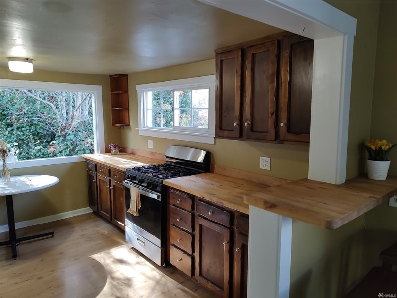 Building Photo - 1421 Clinton St