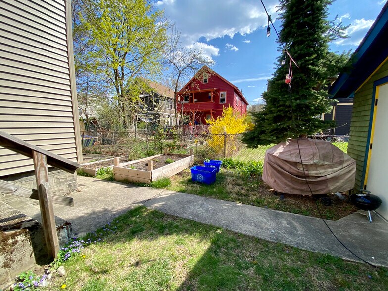 Building Photo - 39 Westford St