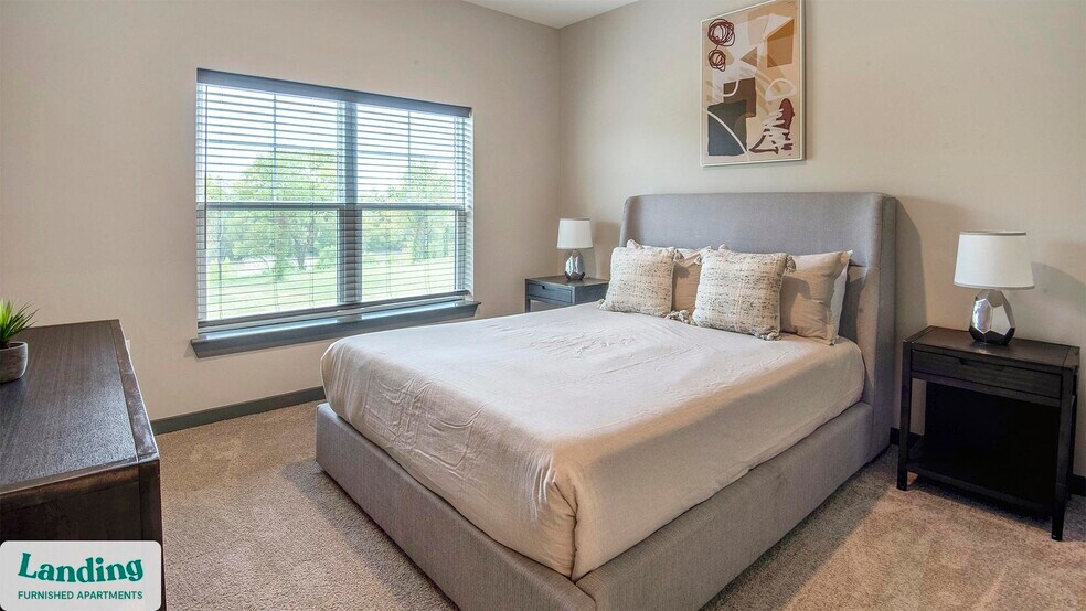 Building Photo - 645 N Front St