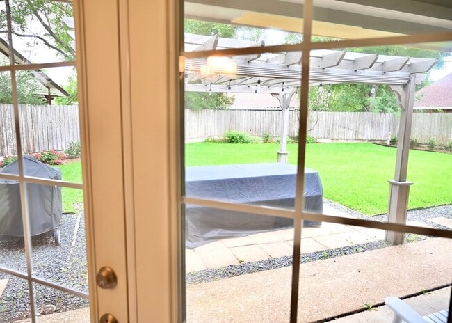 Building Photo - 10207 Wayward Wind Ln