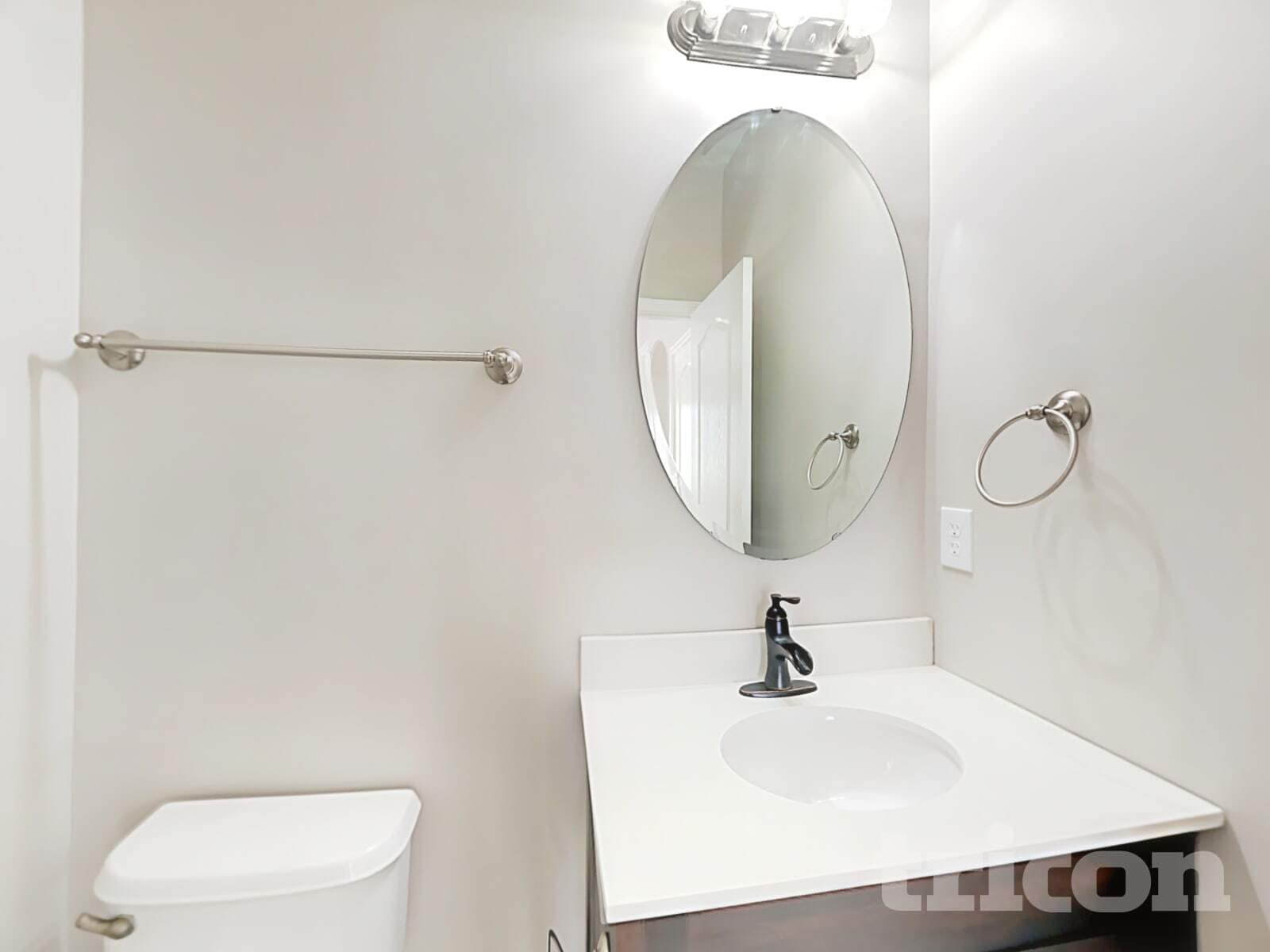 Building Photo - 6405 Lanzerac Manor Dr