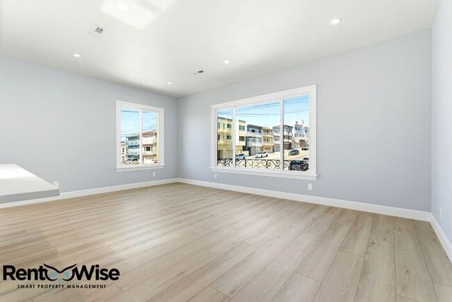 Building Photo - 1401 39th Ave