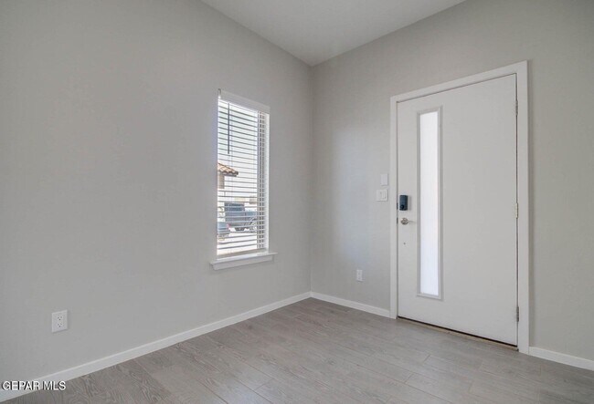 Building Photo - 916 Mormon Tea Dr