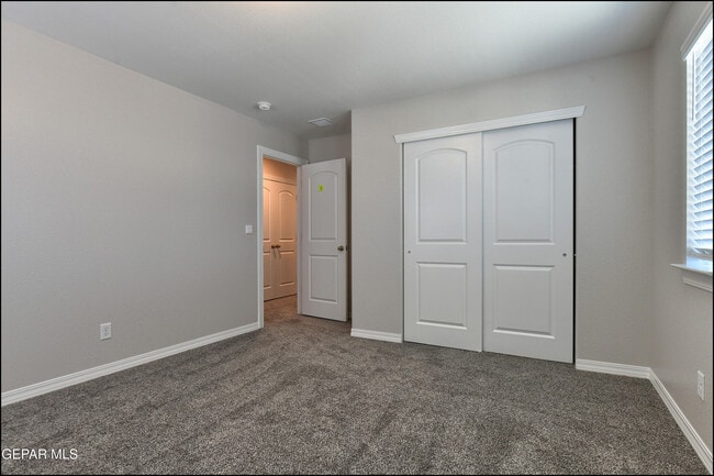 Building Photo - 12868 Star Gaze Ave