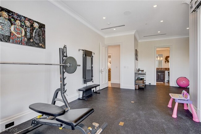 Building Photo - 11 Sable Ridge Ct