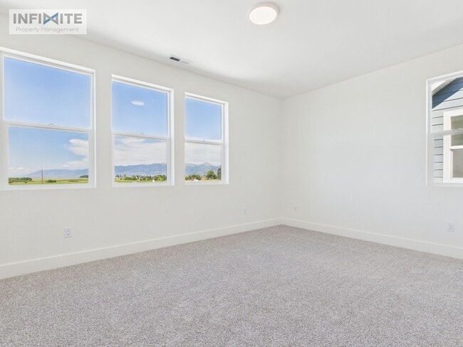 Building Photo - 4 Bedroom in Northwest Crossing