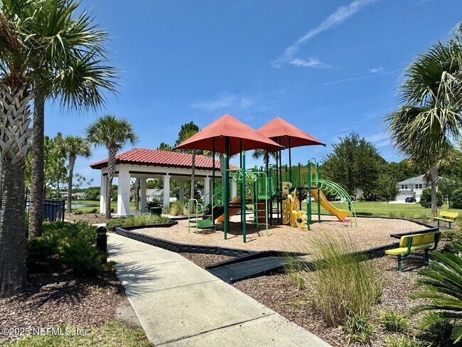 Building Photo - 336 Midway Park Dr