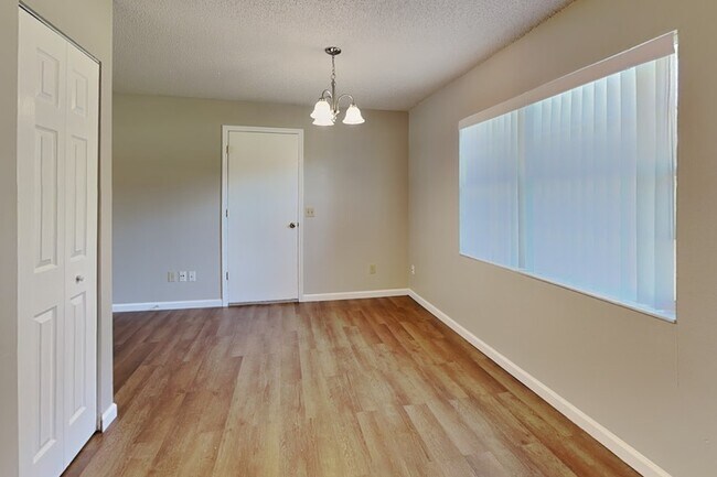 Building Photo - 3178 Phonetia Dr