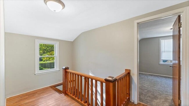 Building Photo - 828 15th St SW