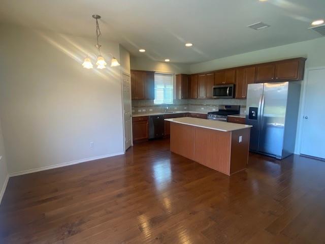 Building Photo - 163 Russet Trl