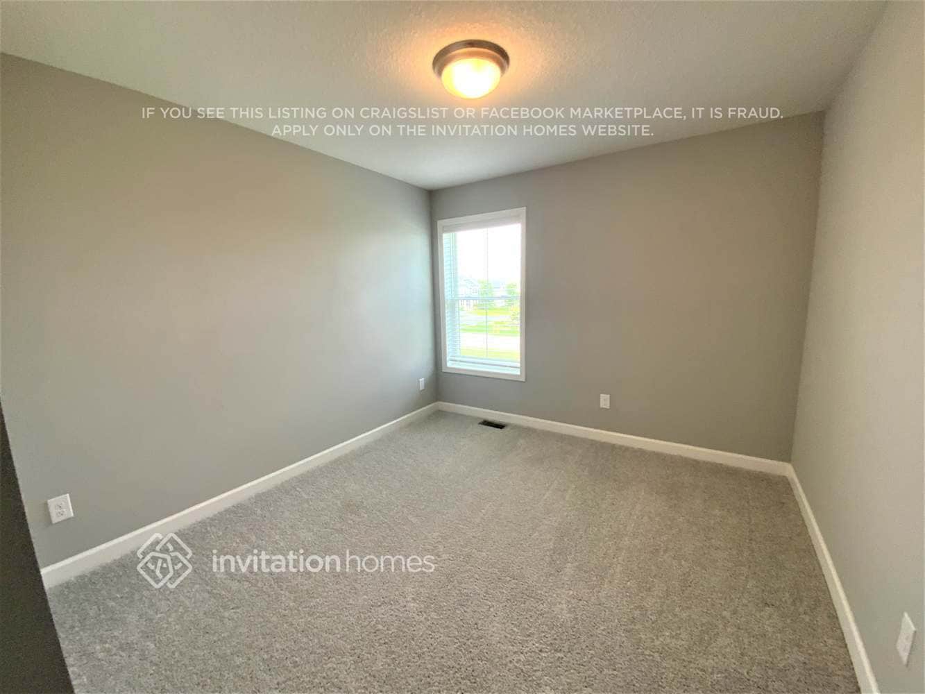 Building Photo - 16710 Dunkirk Cir N