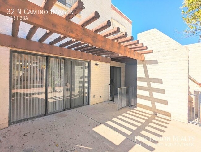Building Photo - 32 N Camino Imagen