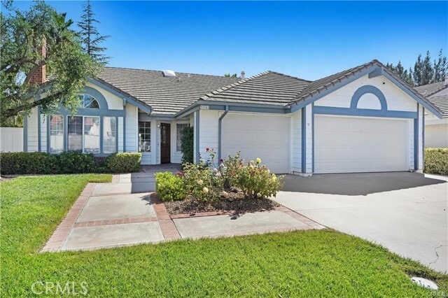 Primary Photo - 31341 Pahuta St