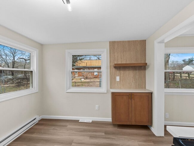 Building Photo - Secluded & Stunning: Move-In Ready 3-Bedroom Home with Bonus Rooms & Private Yard