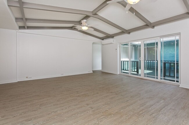 Building Photo - 6127 Kawekiu Pl