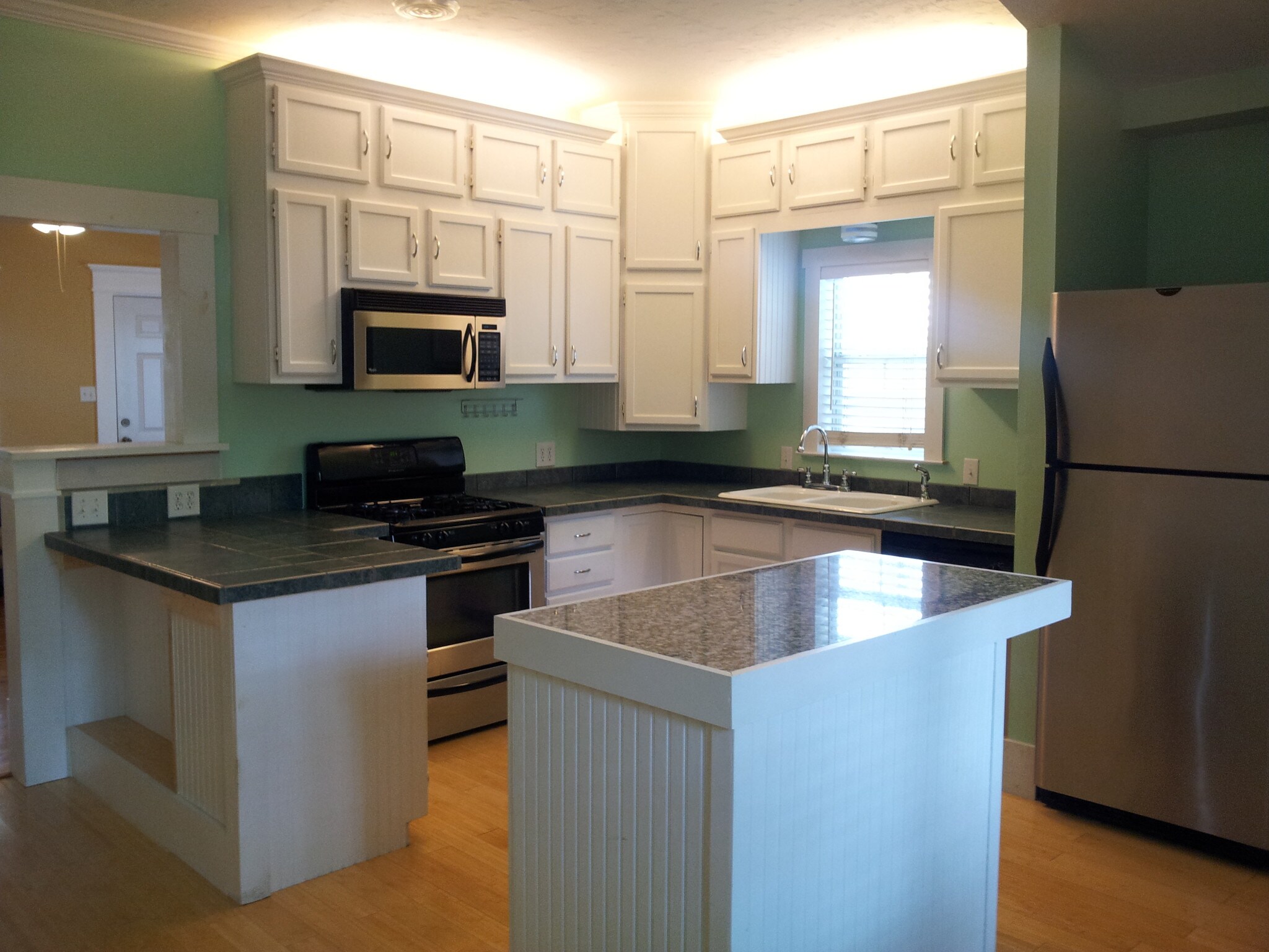 Building Photo - 311 W Mill St