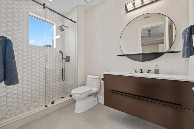Building Photo - 7474 NE Bay Cove Ct