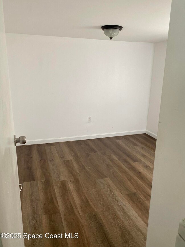 Building Photo - 1903 Fletcher St