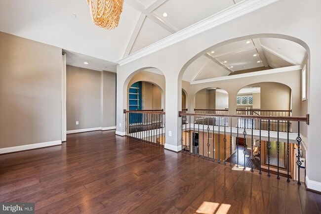 Building Photo - 448 Salk Cir