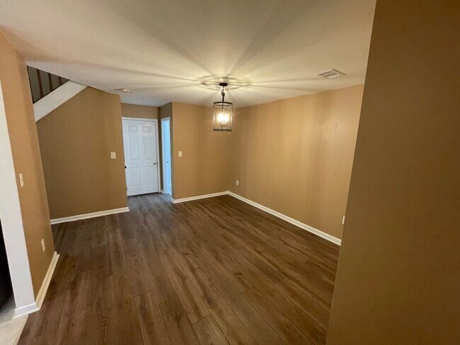 Building Photo - 1403 Chasewind Ct