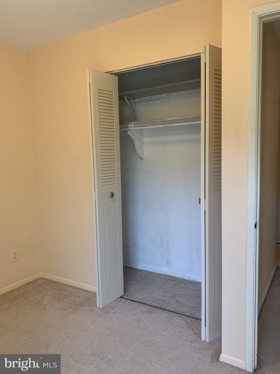 Building Photo - 6147 Leesburg Pike