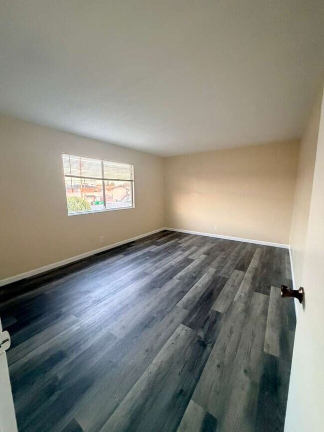 Building Photo - Introducing A Newly Renovated Apartment!