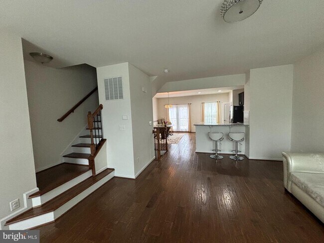 Building Photo - 41717 McMonagle Square