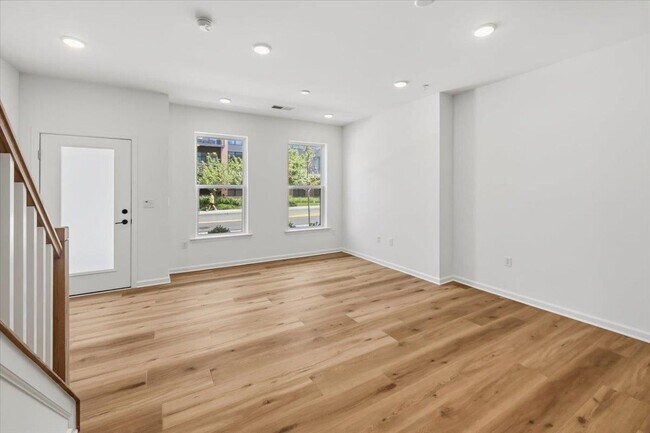 Building Photo - 500 Willow St